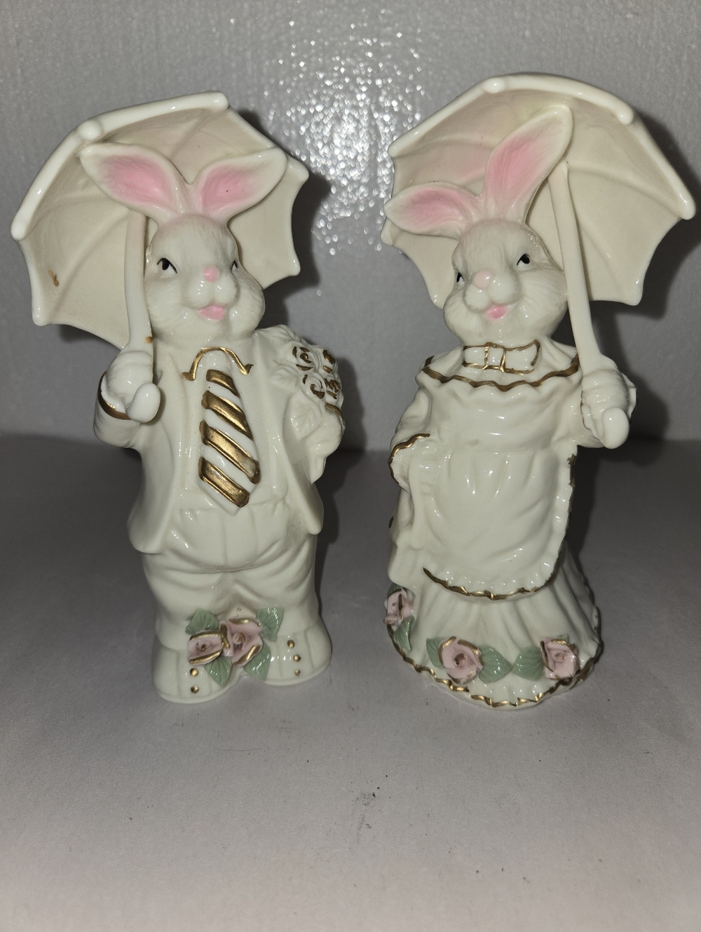 Set of 2 K's Collection Porcelain Bunny Rabbit Figurines with Umbrellas EUC